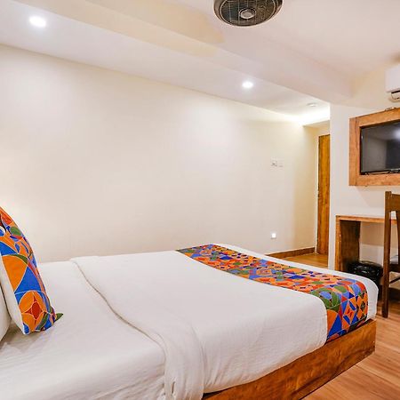 Fabhotel Grand Prime Nr Nesco Hotel ムンバイ エクステリア 写真
