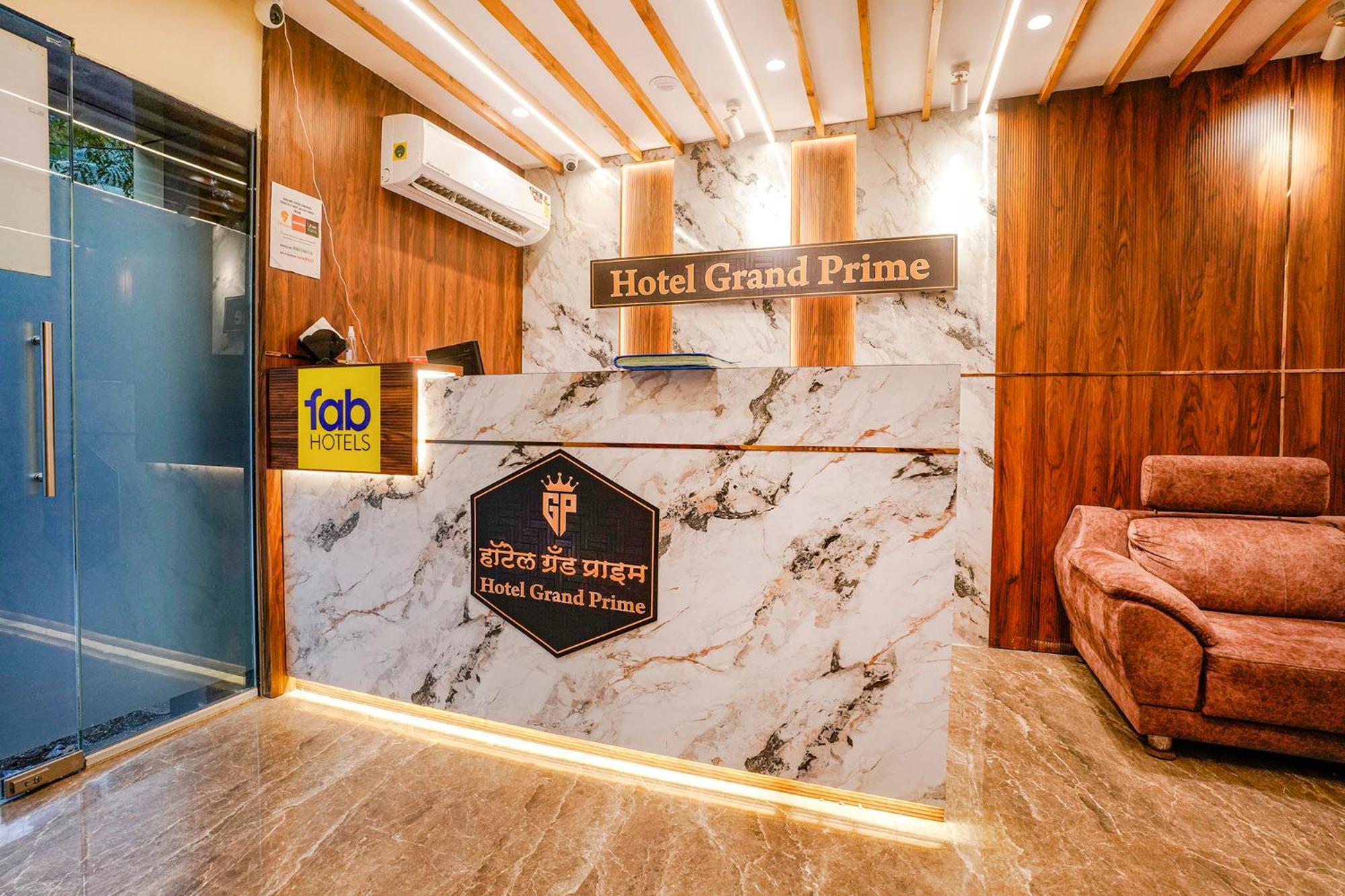 Fabhotel Grand Prime Nr Nesco Hotel ムンバイ エクステリア 写真